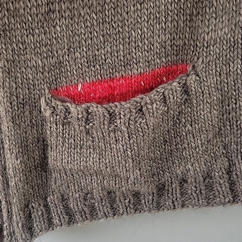 Colorblock Knit Vest with mock neck - Picture 3 of 6